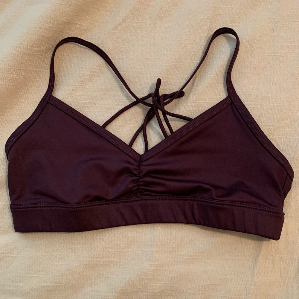 Algo yoga airlift bra, purple and like new!